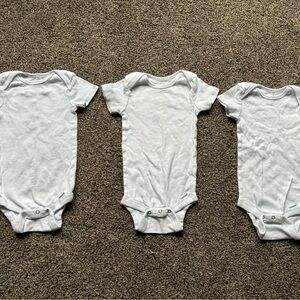 FINAL SALE 3/31/26 Bundle of 3 Gerber Baby White Onesies, All Size 12 Months